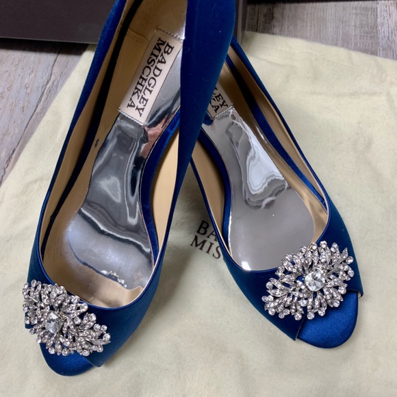 Badgley Mischka Layla Peep Toe Navy Blue Satin Shoes. VGC. No box - Picture 2 of 12
